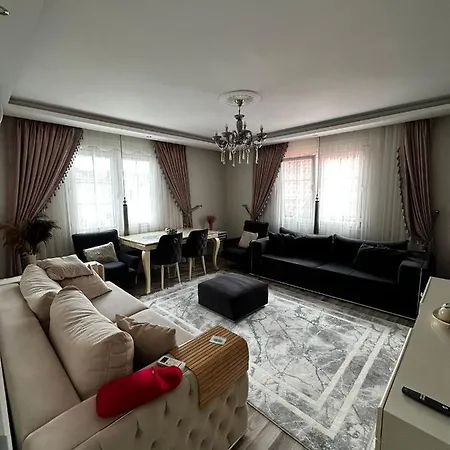 Apartment Alacati Merkeze 20 Metre 2+1 Ev